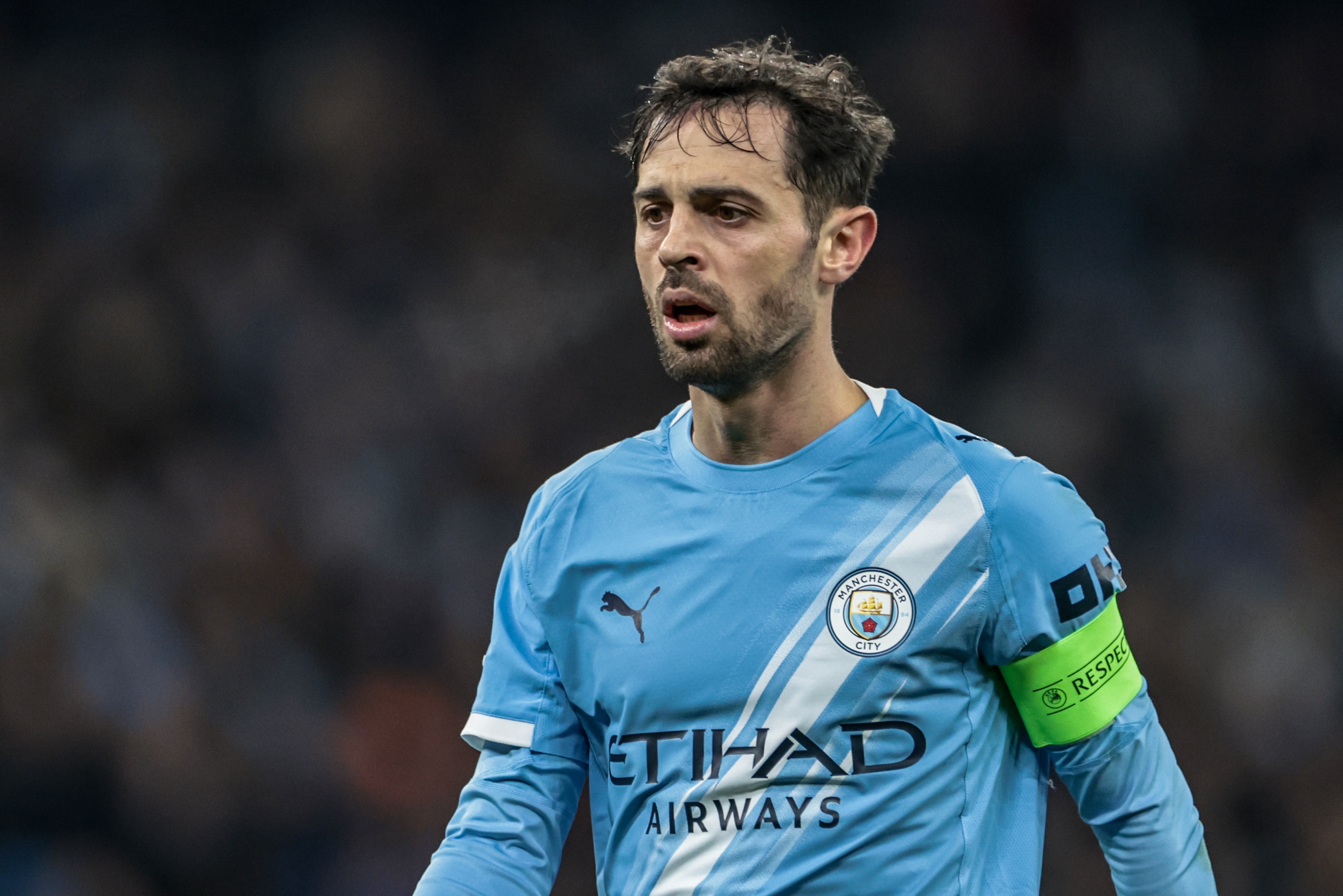 乐鱼app-B席：如果让我踢中卫我也知道怎么做，渴望作为曼城队长捧起奖杯